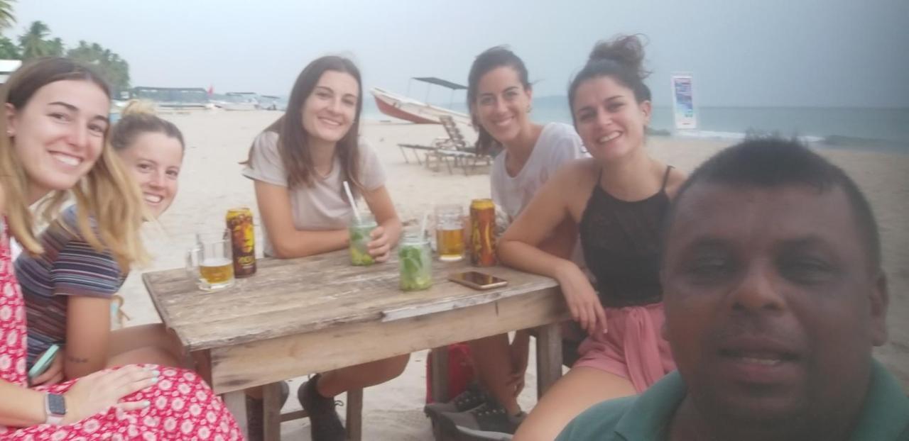 Beach Life Uppuveli Trincomalee Ngoại thất bức ảnh