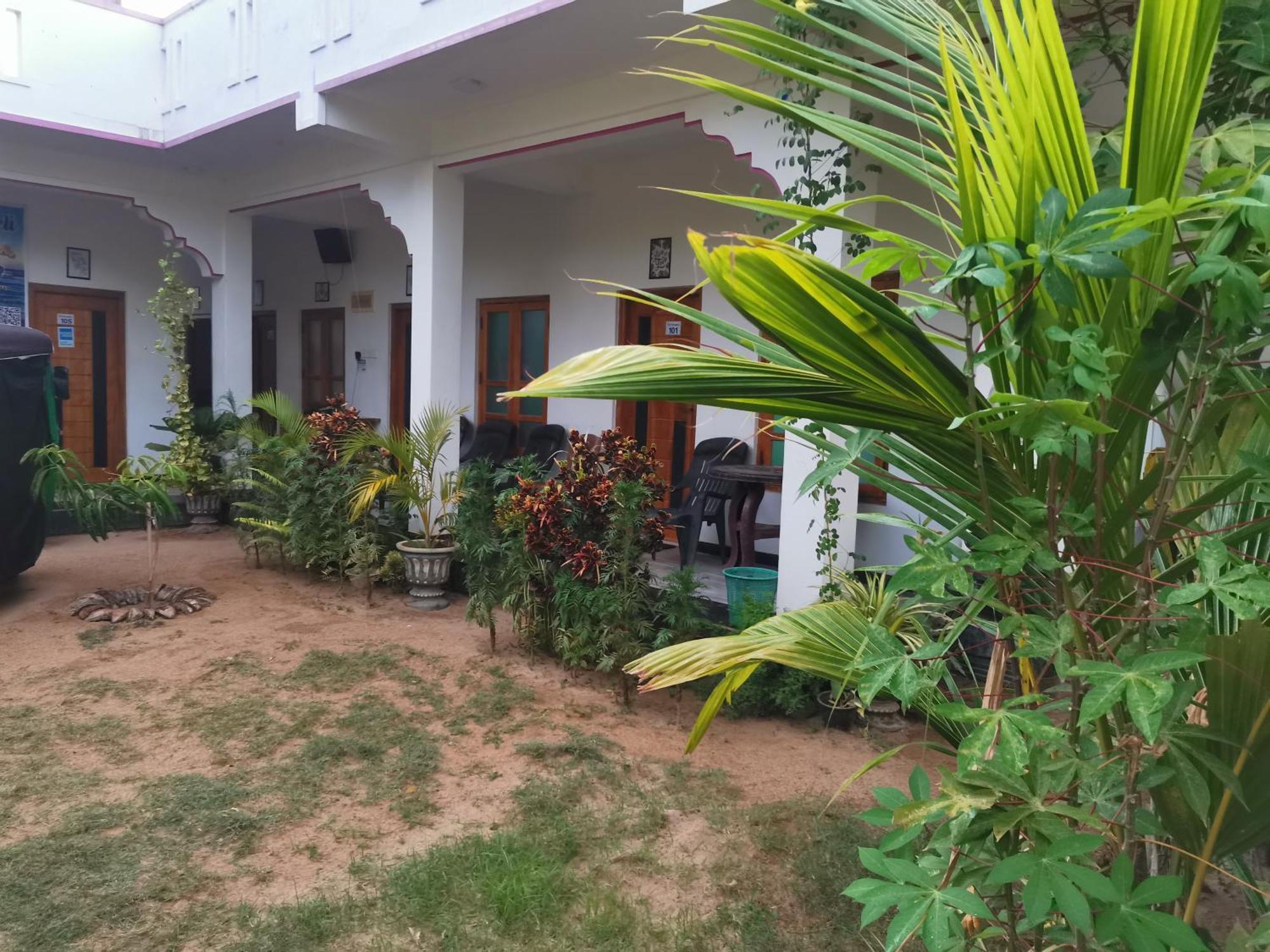 Beach Life Uppuveli Trincomalee Ngoại thất bức ảnh